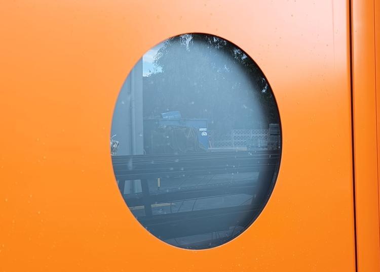 drzwi-pomaranczowe-2