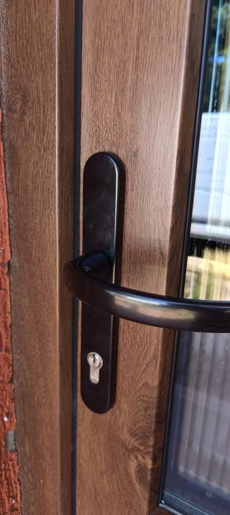 drzwi-klamka