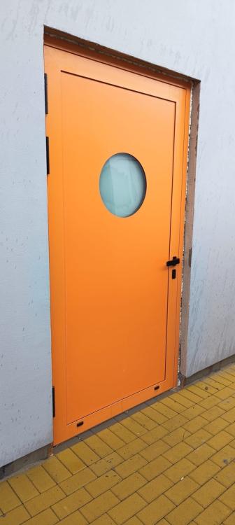drzwi-pomaranczowe